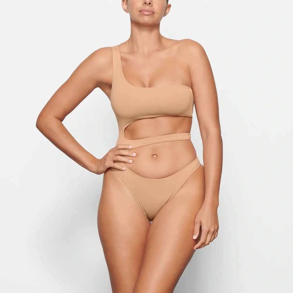 SKIMS SWIM ONE SHOULDER MONOKINI in Ochre NEW